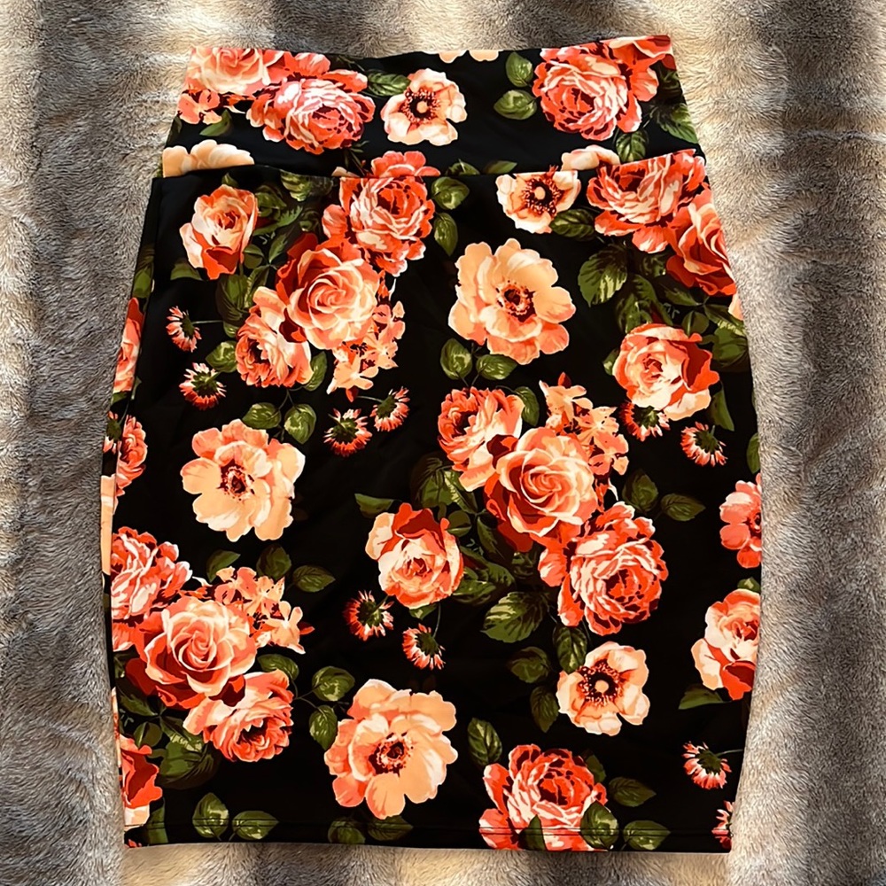 Pink floral pencil skirt